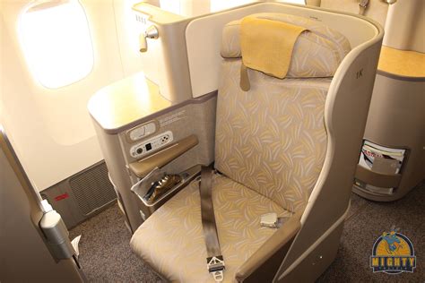 Flight Review: Asiana Airlines (777.